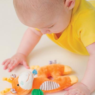 ベビー ラトルおもちゃ キリンのジェイミー